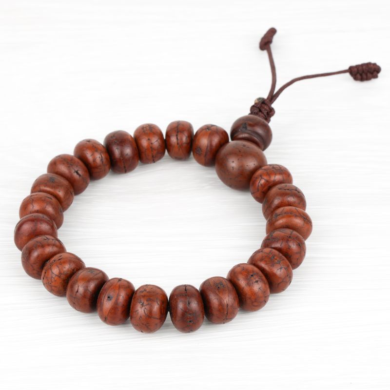 Bracelet mâlâ en graines de bodhi sombres