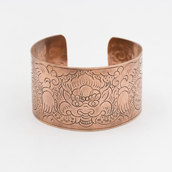 Bracelet manchette tibétaine en cuivre gravé d'un motif dragon